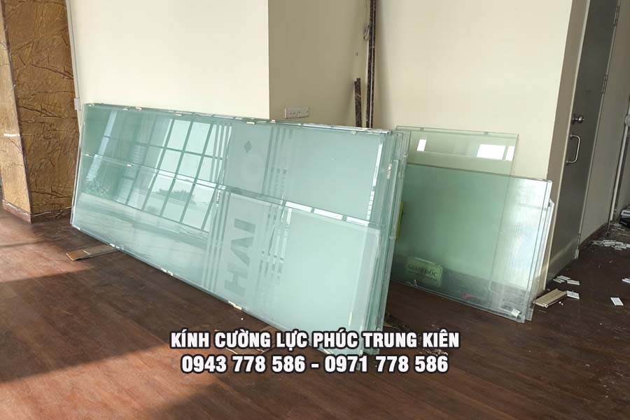 quy trình sản xuất kính cường lực